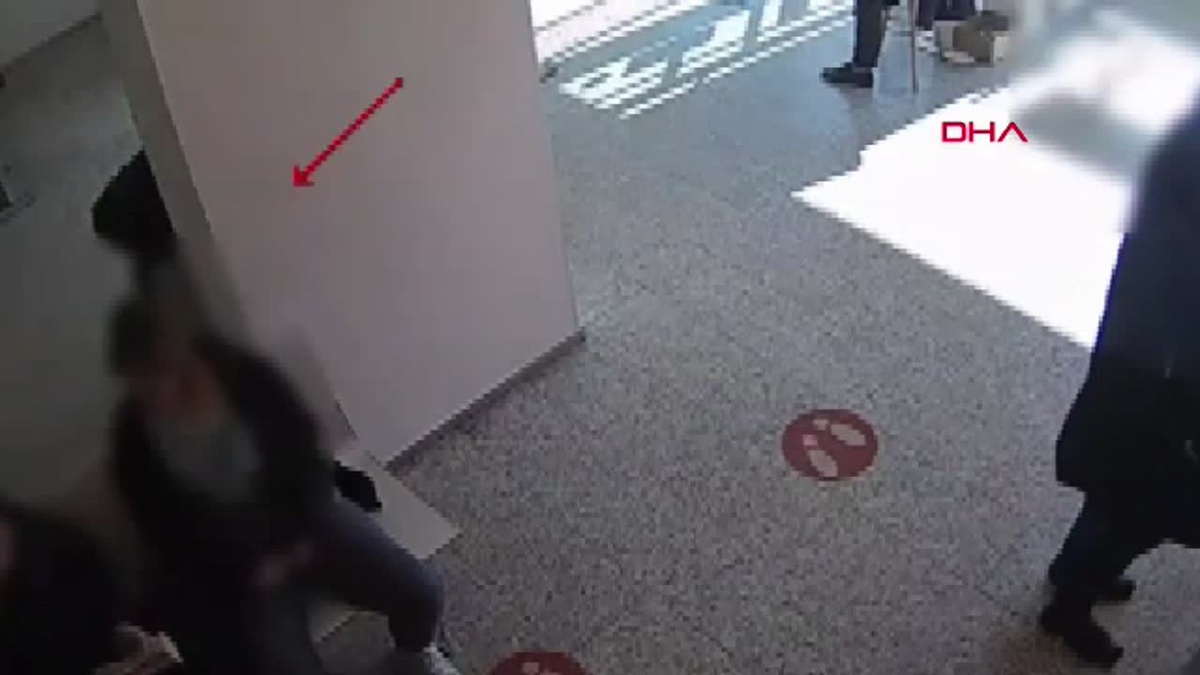 İzmir\'de Sahte Yatırım Danışmanlarına Operasyon