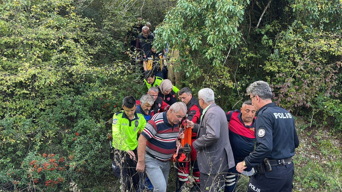 Mantar Toplarken Düşen Kadın Yaralandı
