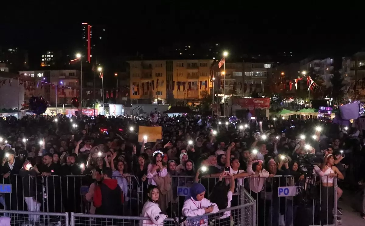 Niğde 4. Gastronomi Festivali\'nde Sancak Konseri