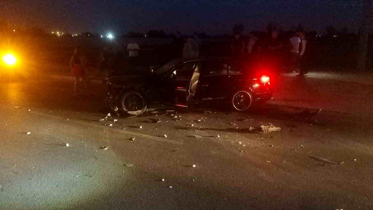 Antalya\'da Traktör ve Otomobil Kazası: 2 Yaralı