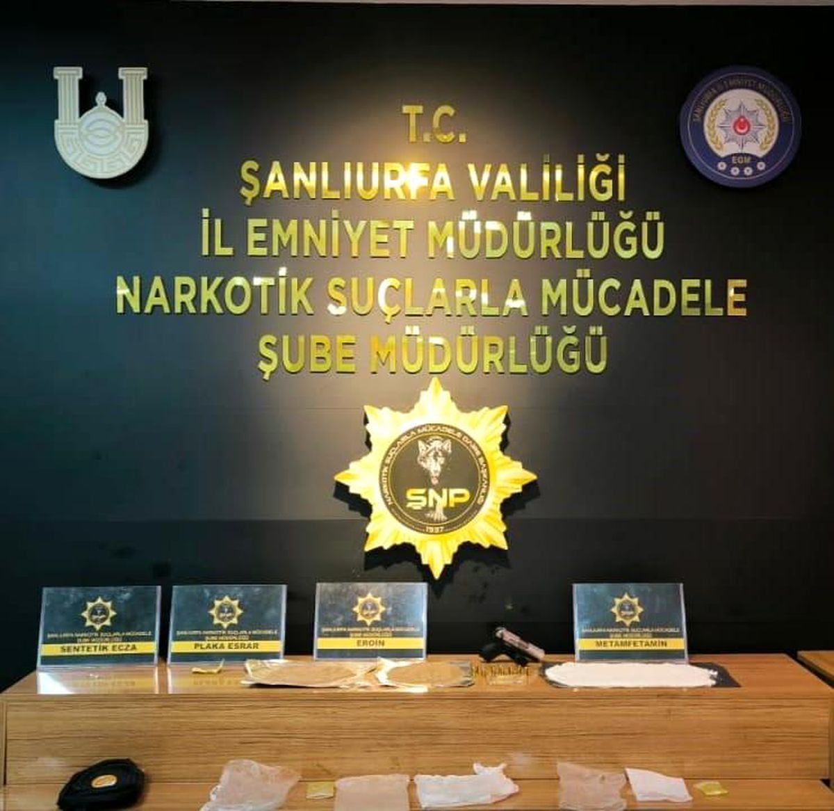 Şanlıurfa\'da Uyuşturucu Operasyonu: 20 Gözaltı
