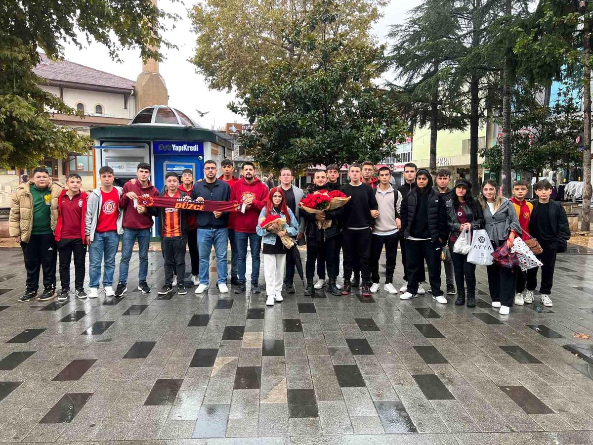 Taraftar Gruplarından Kadına Şiddete Hayır