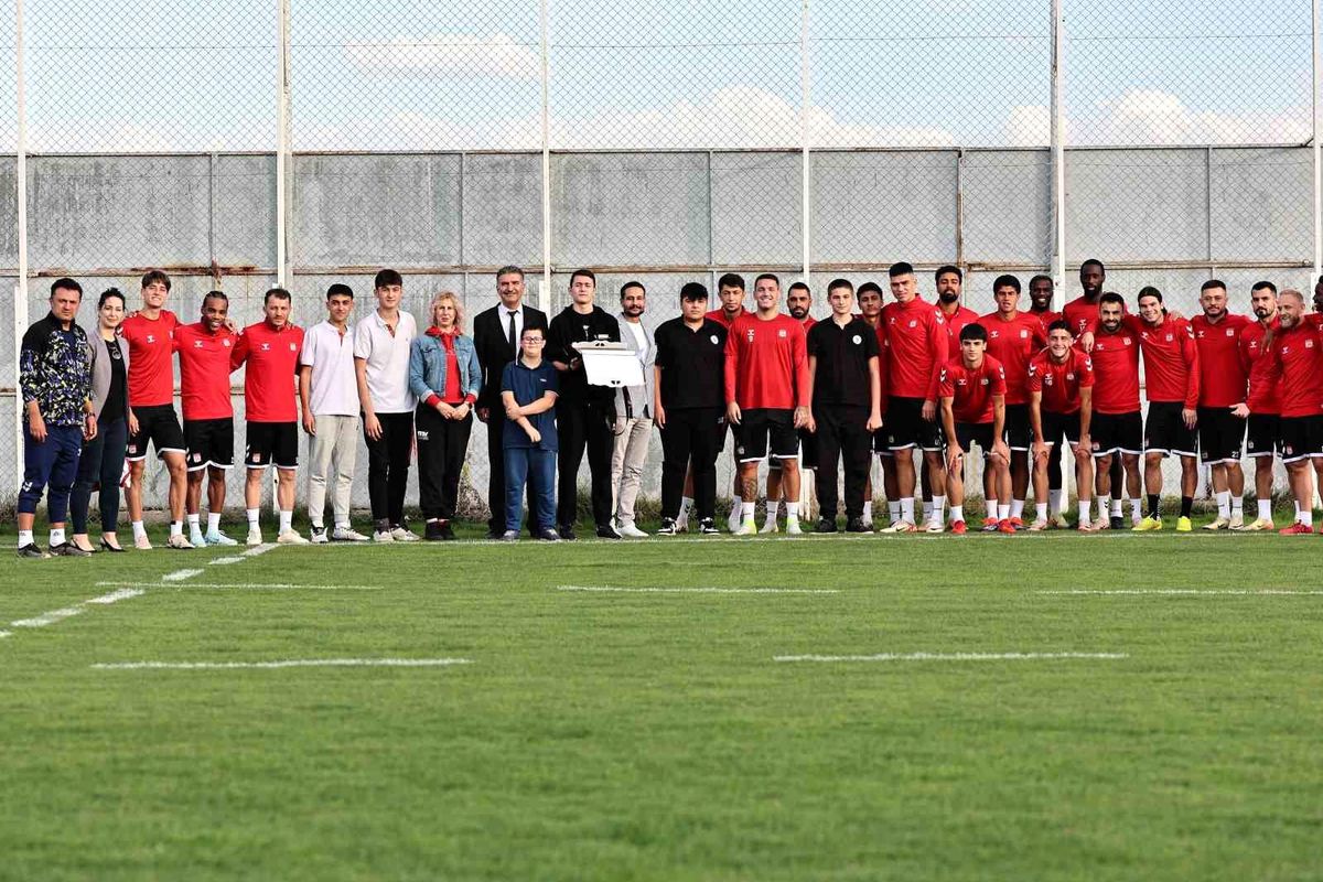 Teknokent Koleji\'nden Sivasspor\'a Ziyaret