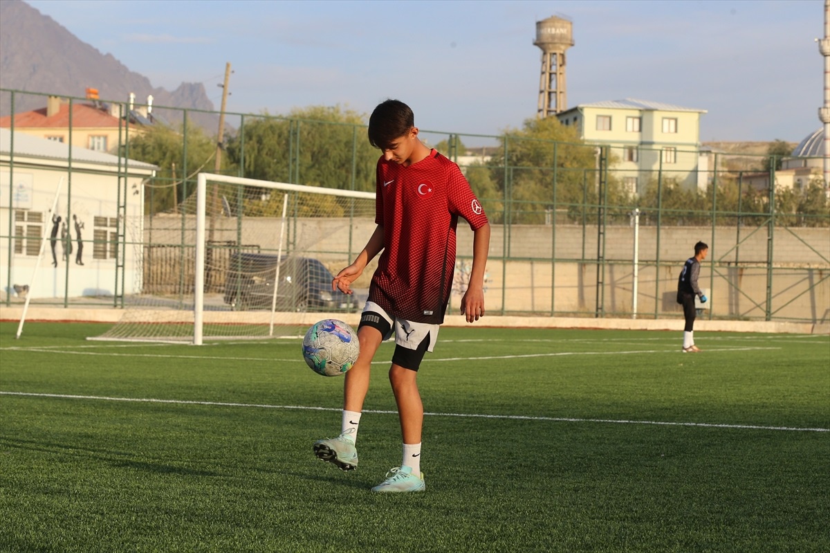 Taha Kuştutan\'ın Antalya Açıklaması Gündem Oldu
