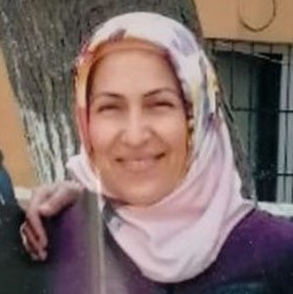 Samsun\'da Bıçaklı Cinayet: Huriye Özkan Son Yolculuğuna Uğurlandı