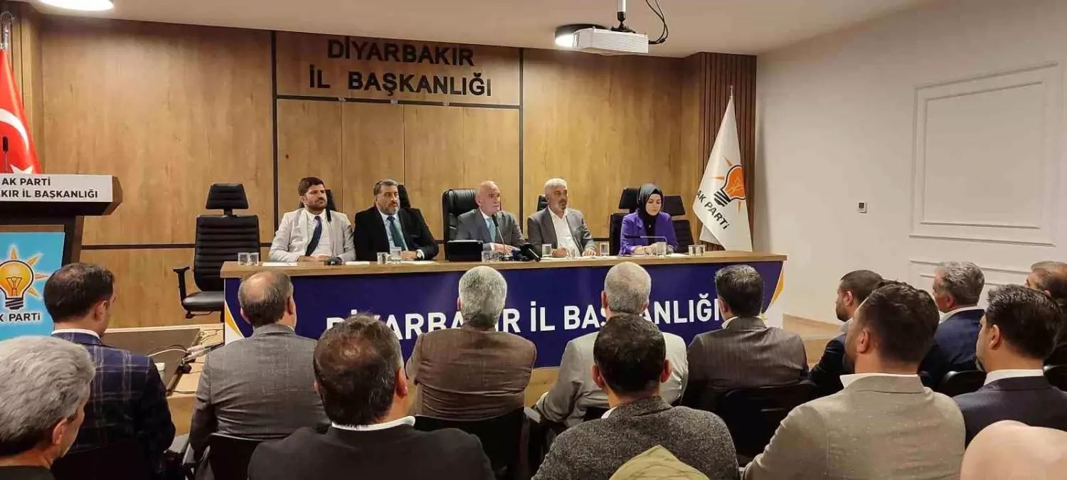 AK Parti\'den Yeni Strateji ve Yol Haritası