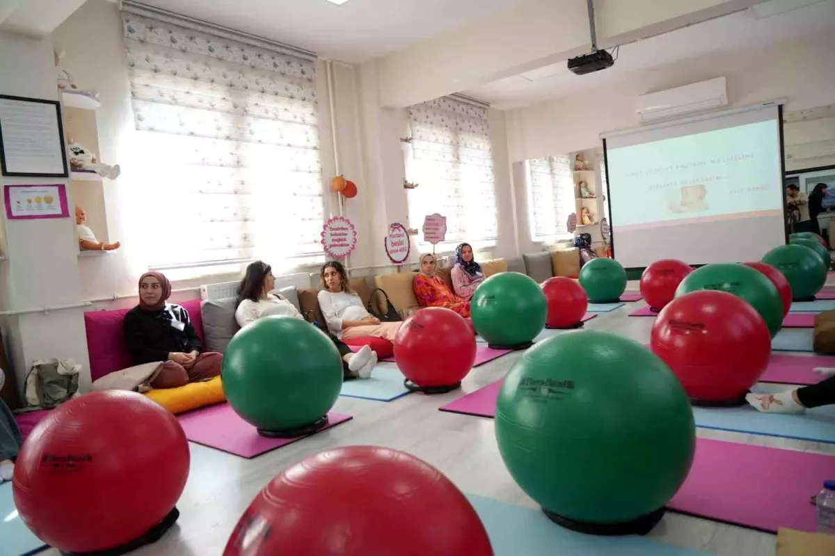 Bolu\'da Anne Adaylarına Destek Eğitimi