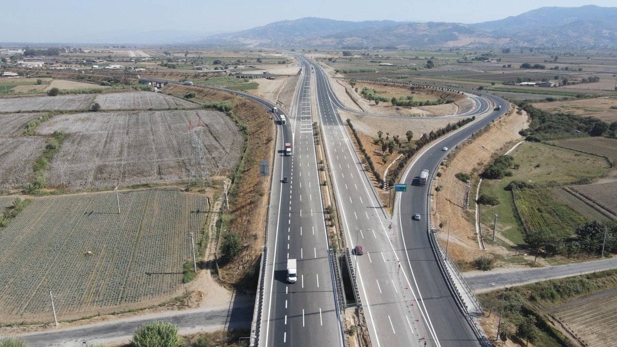 Aydın-Denizli Otoyolu 17 Ekim\'de Açılıyor