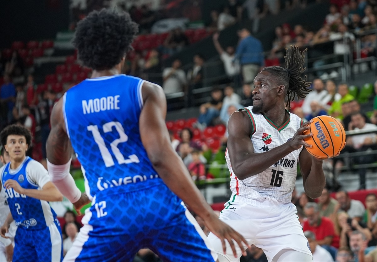 Karşıyaka İlk Galibiyetini Aldı