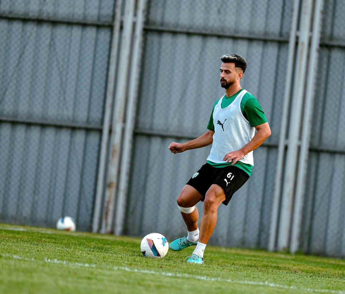 Bursaspor Silifke Belediye Spor Maçı Hazırlıklarına Başladı