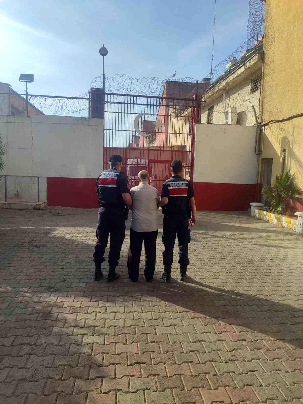 Aranan Şahıs Jandarma Tarafından Yakalandı
