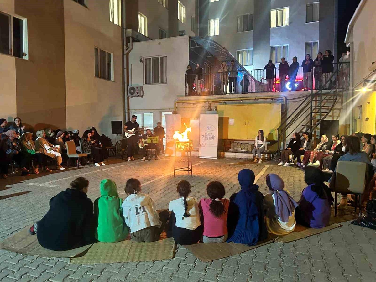 Yeni Öğrencilere Sıcak Karşılama