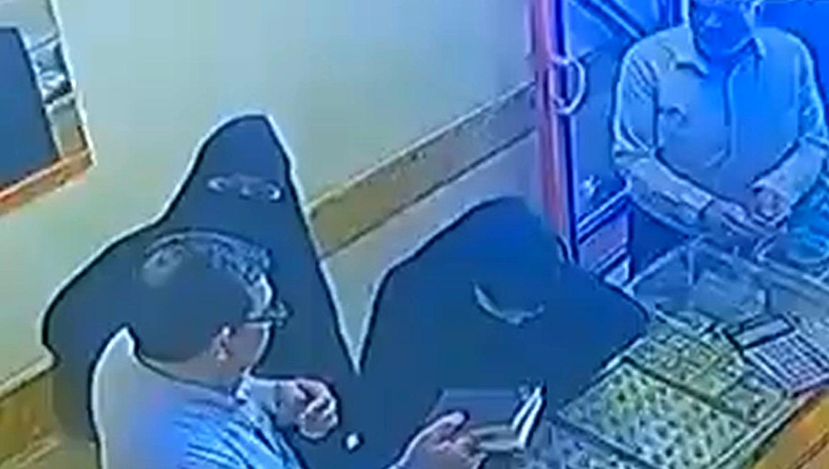 Şanlıurfa\'da Kuyumcuya Hırsızlık Şoku