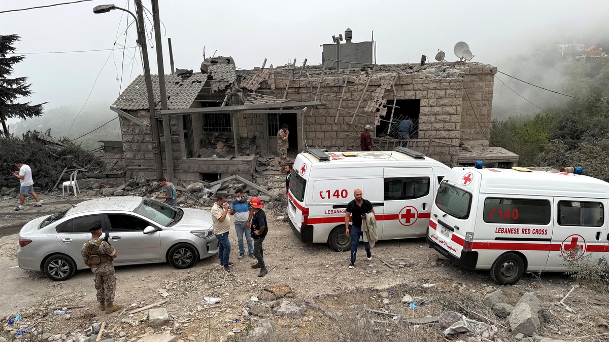 Lübnan\'da İsrail Hava Saldırısı: 21 Ölü