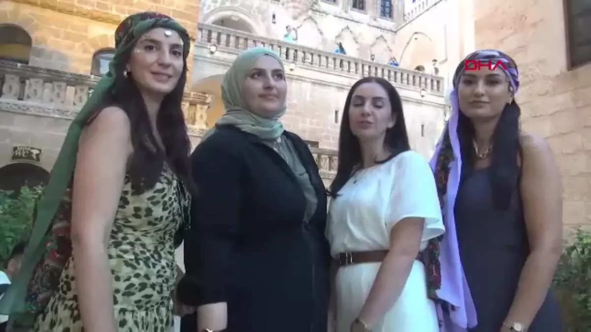 Midyat\'ta Sonbahar Turist Yoğunluğu