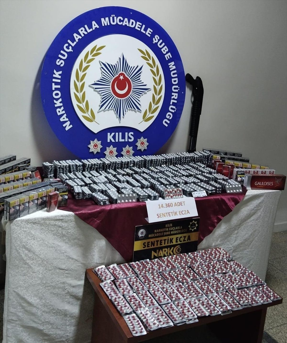 Kilis\'te 14 Bin Uyuşturucu Hap Ele Geçirildi