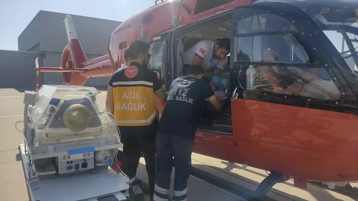 53 Günlük Bebek Zatürre Tedavisi İçin Konya\'ya Sevk Edildi