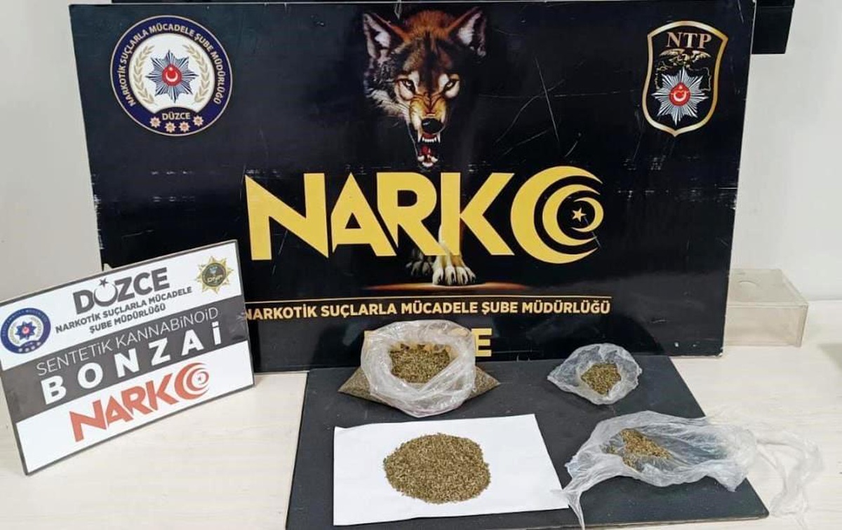 Düzce\'de Narkotik Operasyonları: 65 Gözaltı, 3 Tutuklama