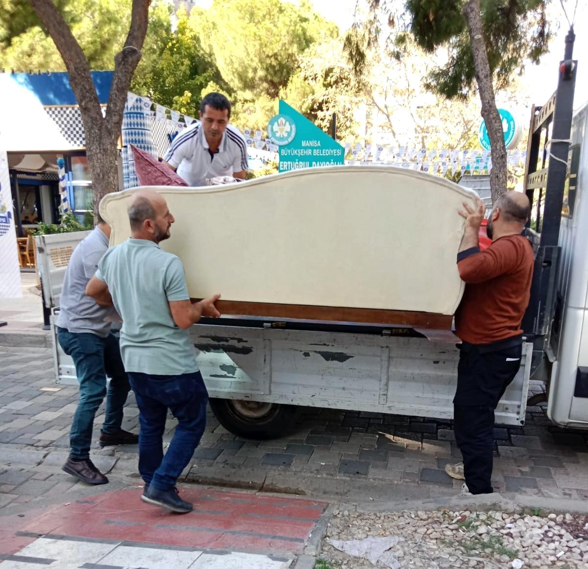 Yunusemre Belediyesi İkinci El Eşya Hizmetiyle İhtiyaç Sahiplerine Destek Oluyor