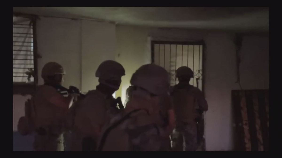 Göçmen Kaçakçılığı Operasyonunda 13 Gözaltı