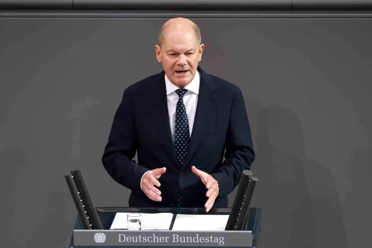 Scholz: İsrail\'e Silah Tedariki Sürecek