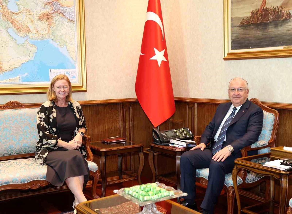 Bakan Güler, NATO Yetkilisi Cummings\'i Kabul Etti
