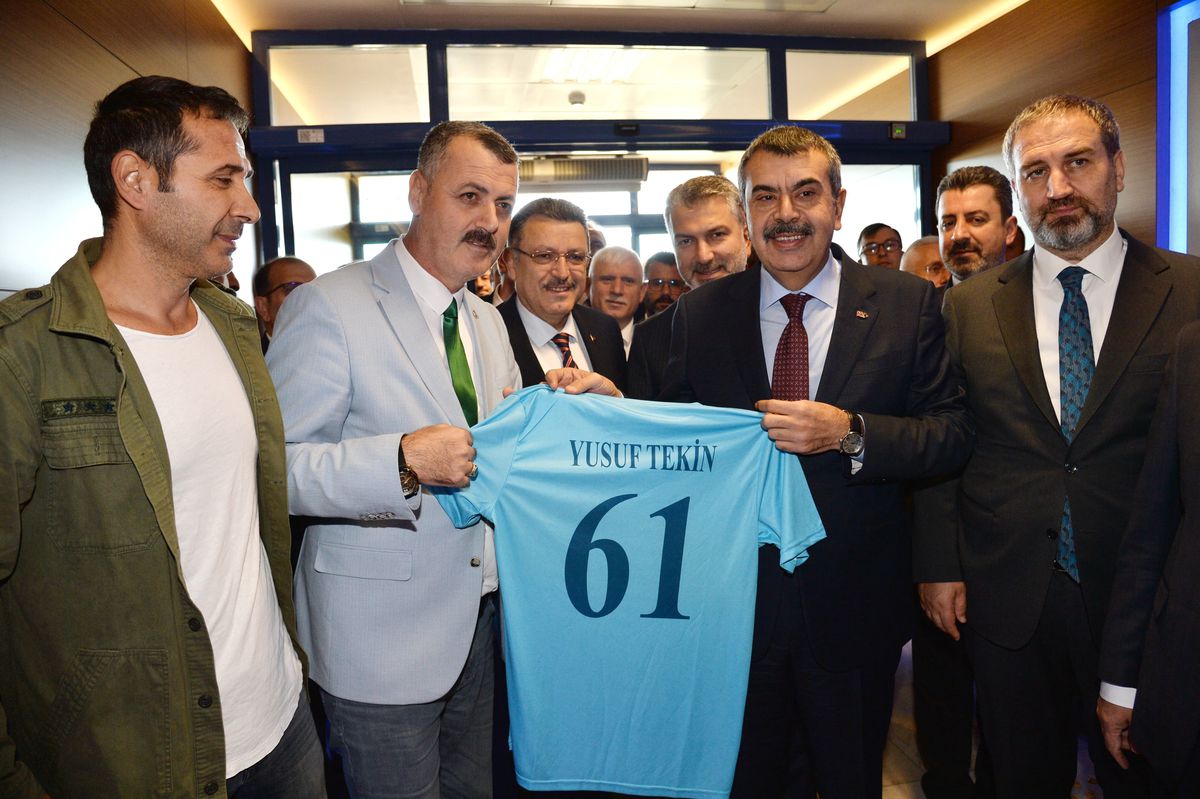 Bakan Tekin\'den Malatya Depremi Açıklaması