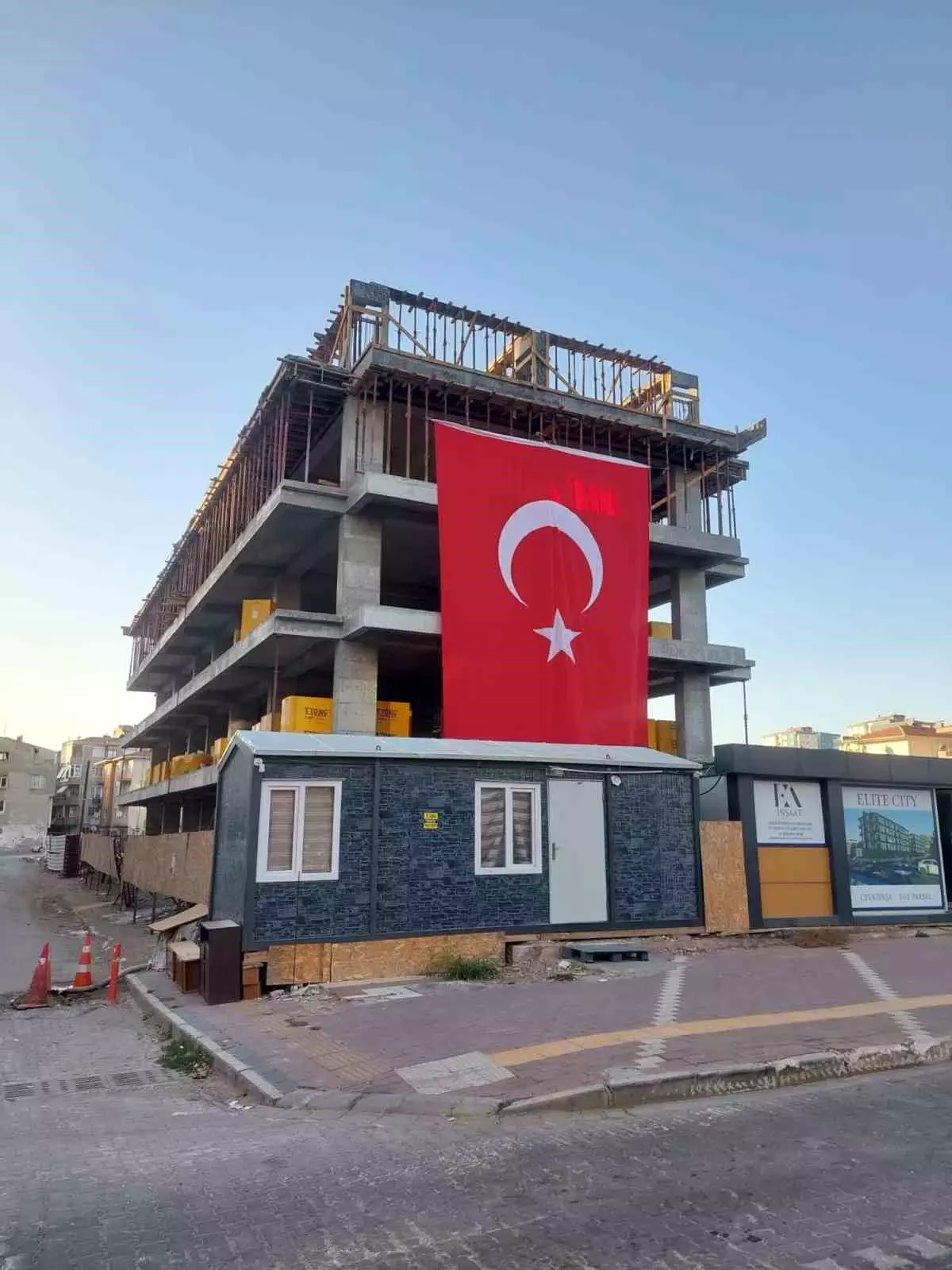 Çanakkale\'de İnşaat Projesi Yeniden Başladı