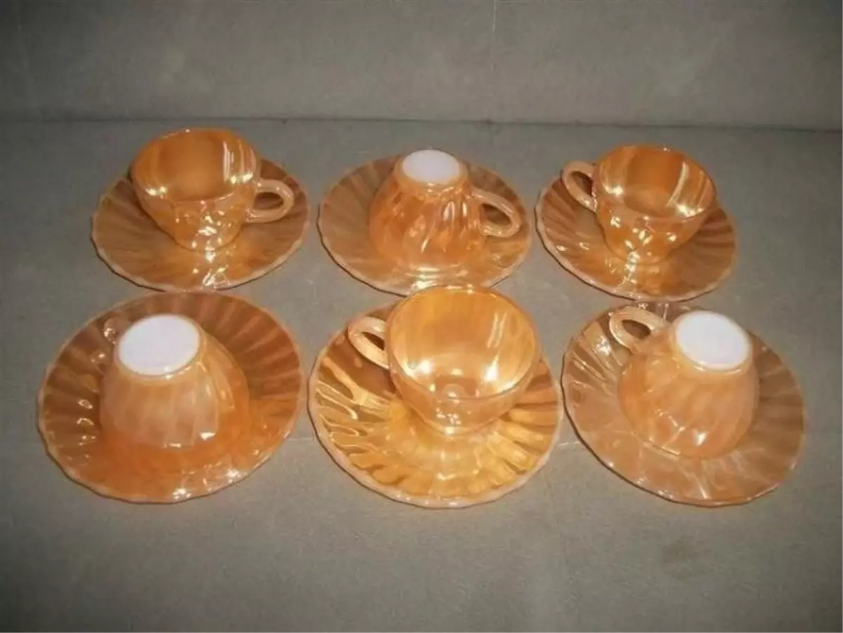 Eskiden Her Evde Bulunan Sarı Fincan Takımları Şimdi Servet Değerinde!