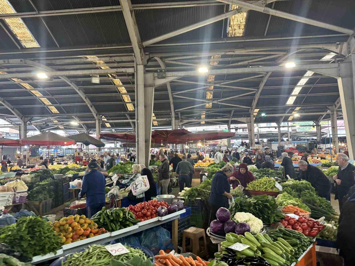 Zonguldak\'ta Halk Pazarı Fiyatları Yükseldi