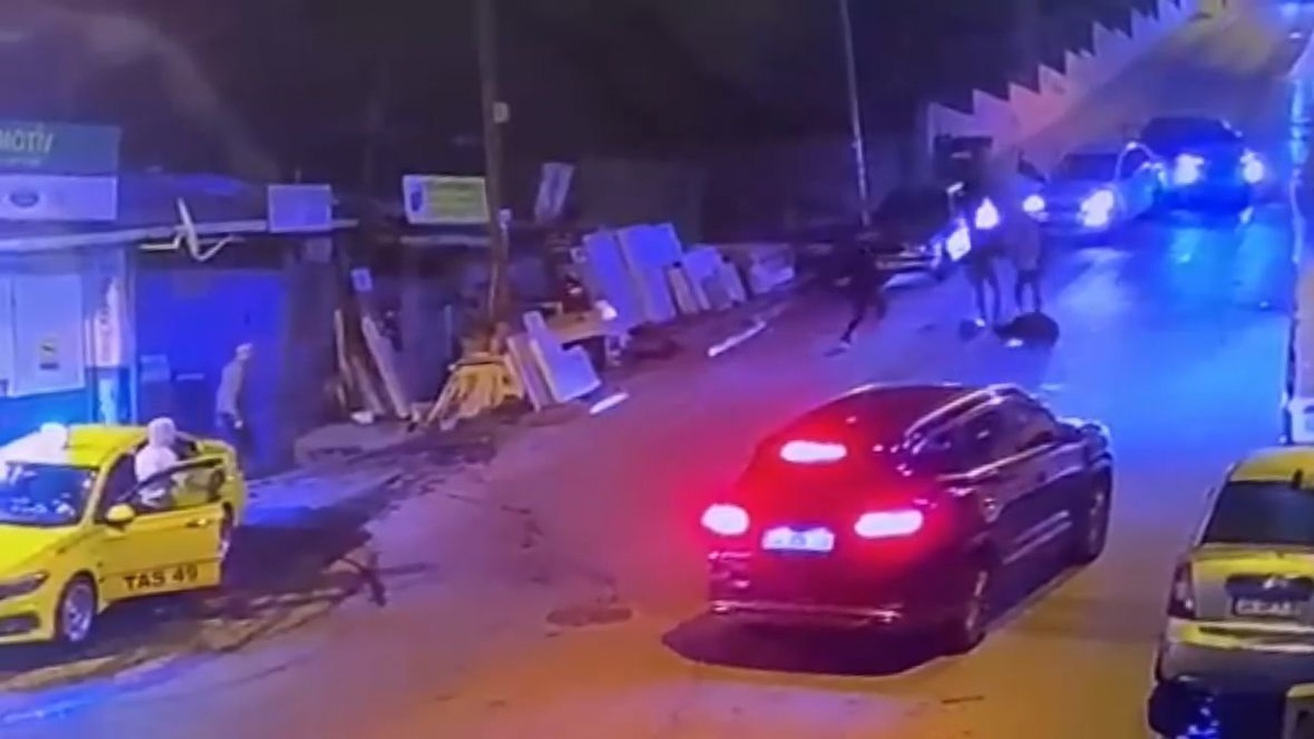 Beyoğlu\'nda Motosikletli Şüpheliler Yakalandı