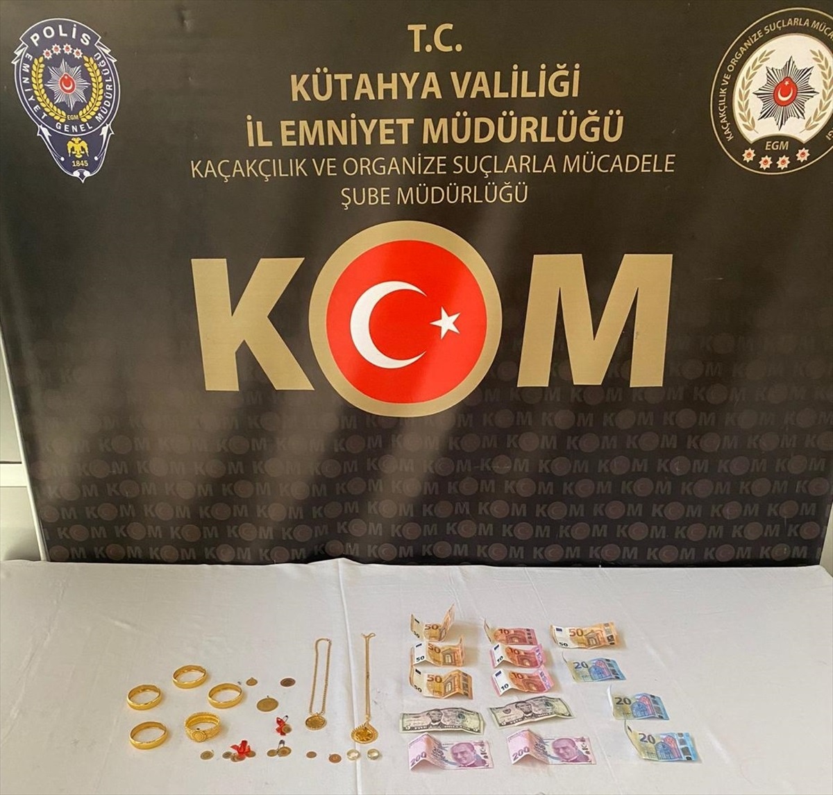Dolandırıcı Kütahya\'da Tutuklandı
