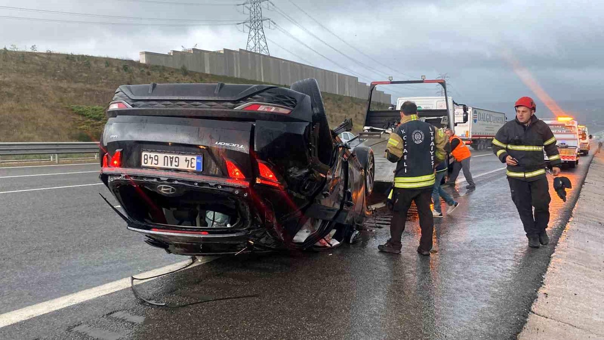 Kocaeli\'de Yağışlı Hava Kazaya Sebep Oldu