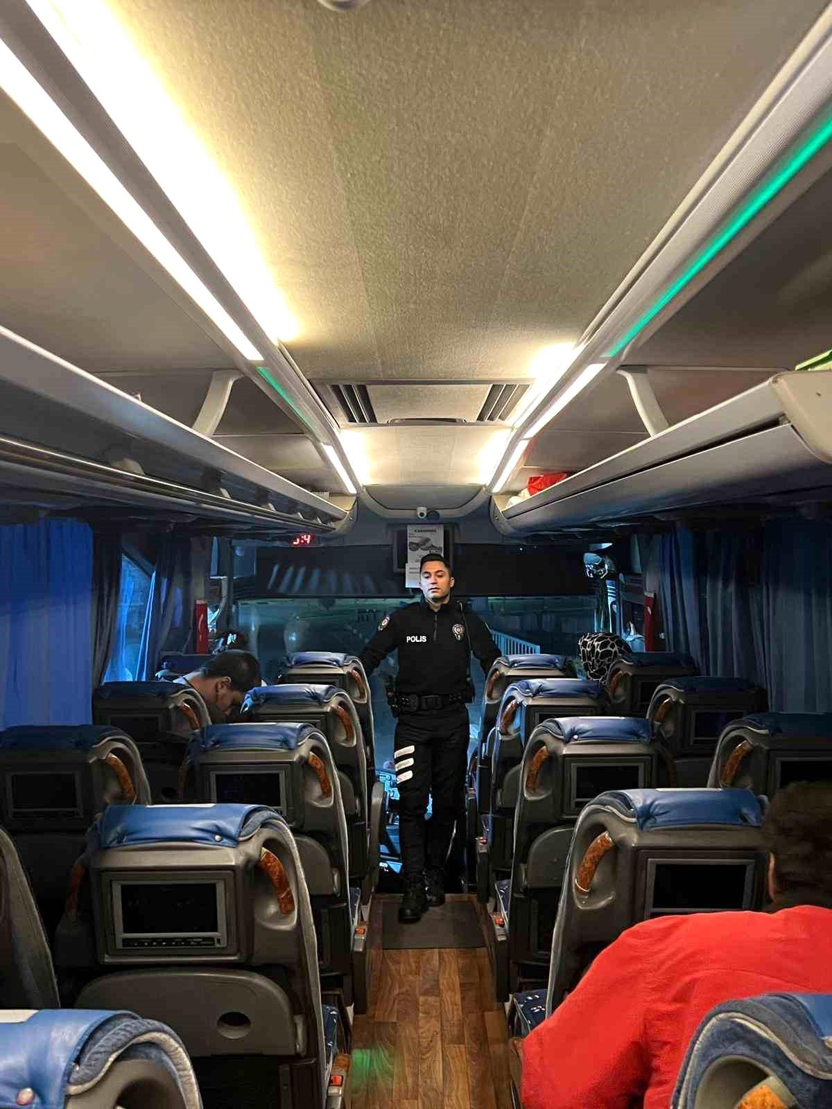 Manisa\'da Otobüs ve Servis Denetimleri