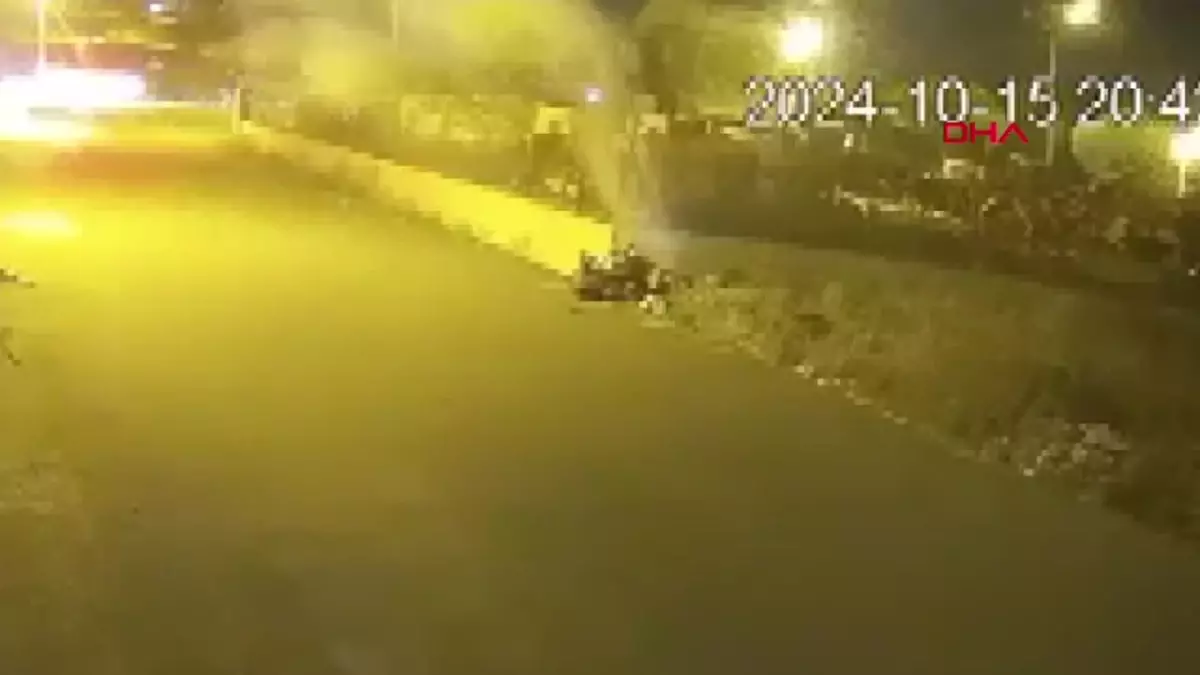 Balıkesir\'de Motosiklet Kazası: 1 Ölü, 1 Yaralı