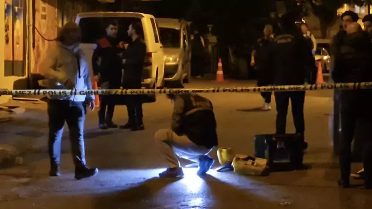 Ataşehir\'de iki grup arasında silahlı kavga: 1\'i ağır 4 yaralı
