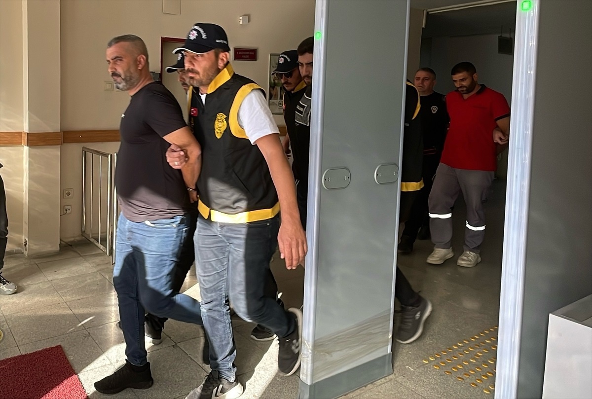 Aydın\'da Zorla Senet İmzalatan 5 Kişi Tutuklandı