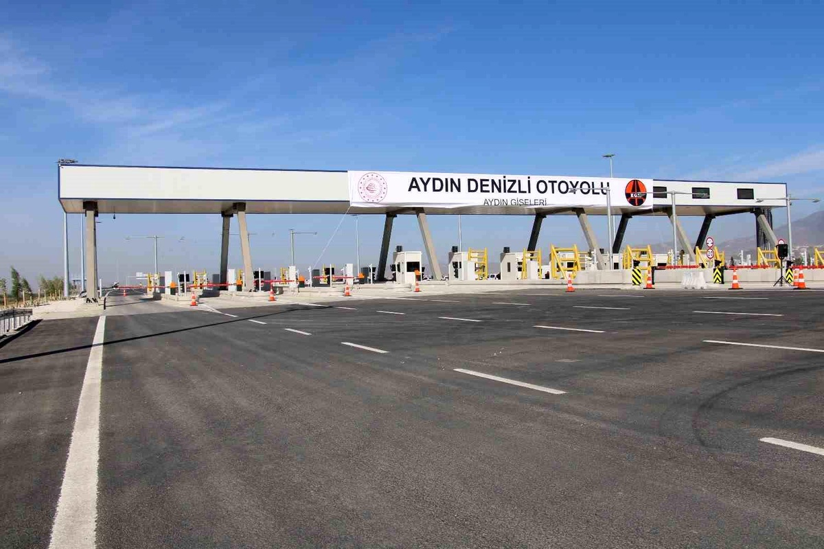 Aydın-Denizli Otoyolu Açıldı