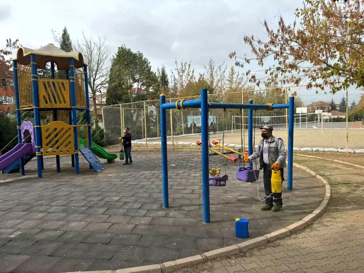 Bozüyük Belediyesi’nden Çocuklar İçin Hijyenik Oyun Alanları