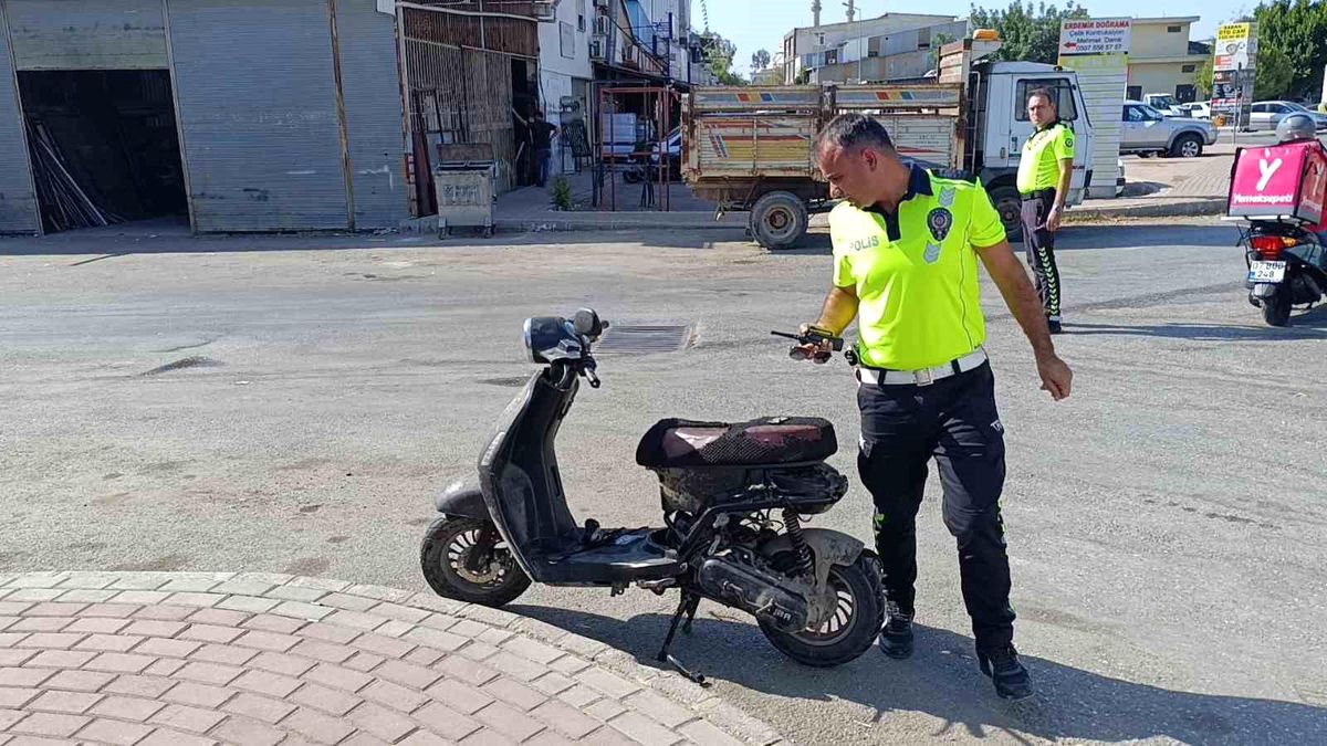 Manavgat\'ta Elektrikli Bisiklet Kazası