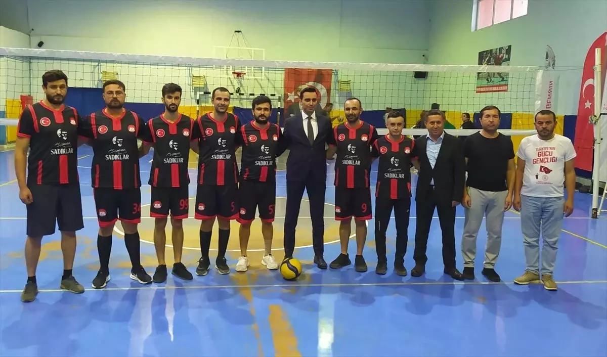 Dikmen\'de Voleybol Turnuvası Düzenlendi