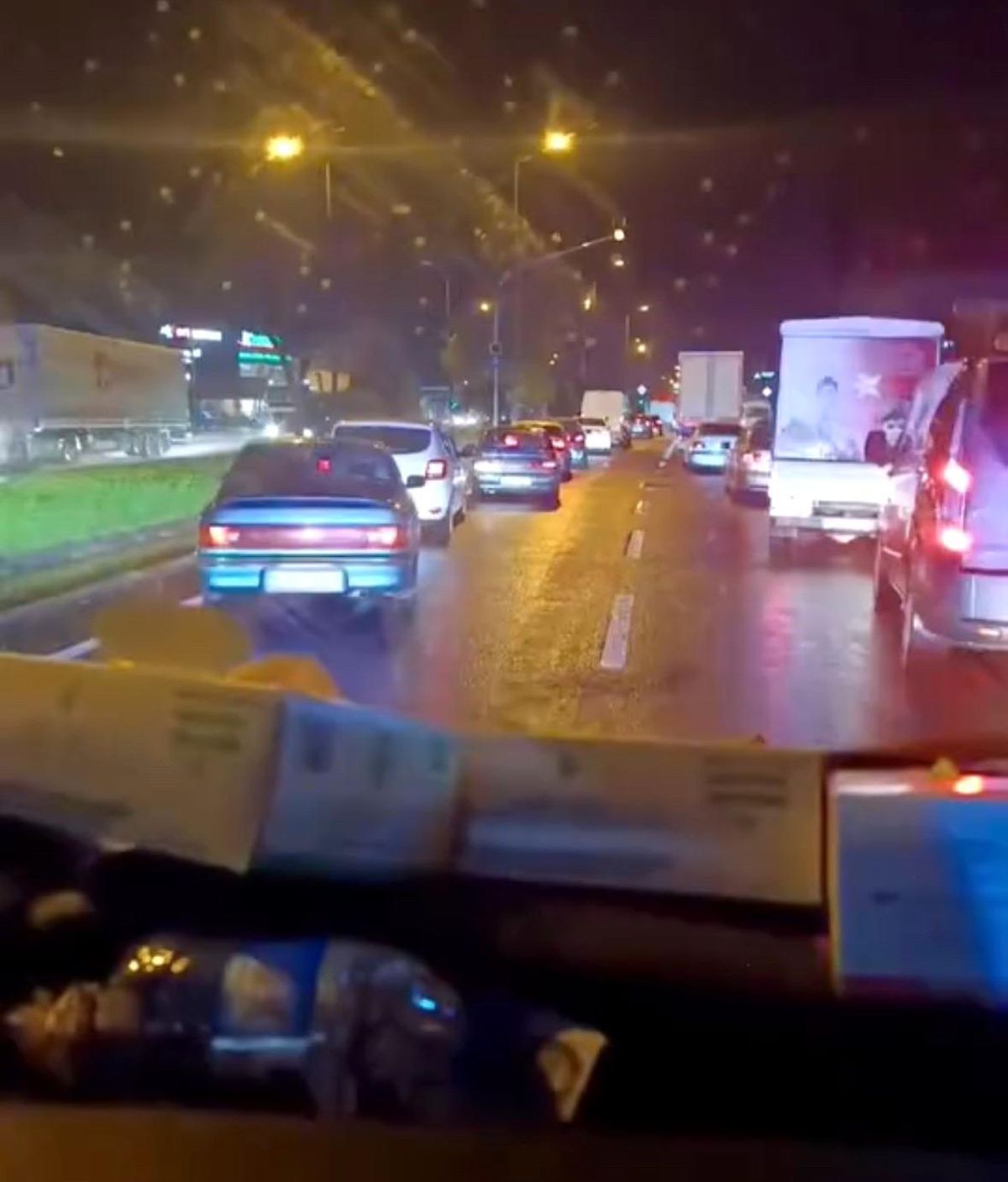 Düzce\'de Ambulansa Fermuar Sistemiyle Yol Verildi
