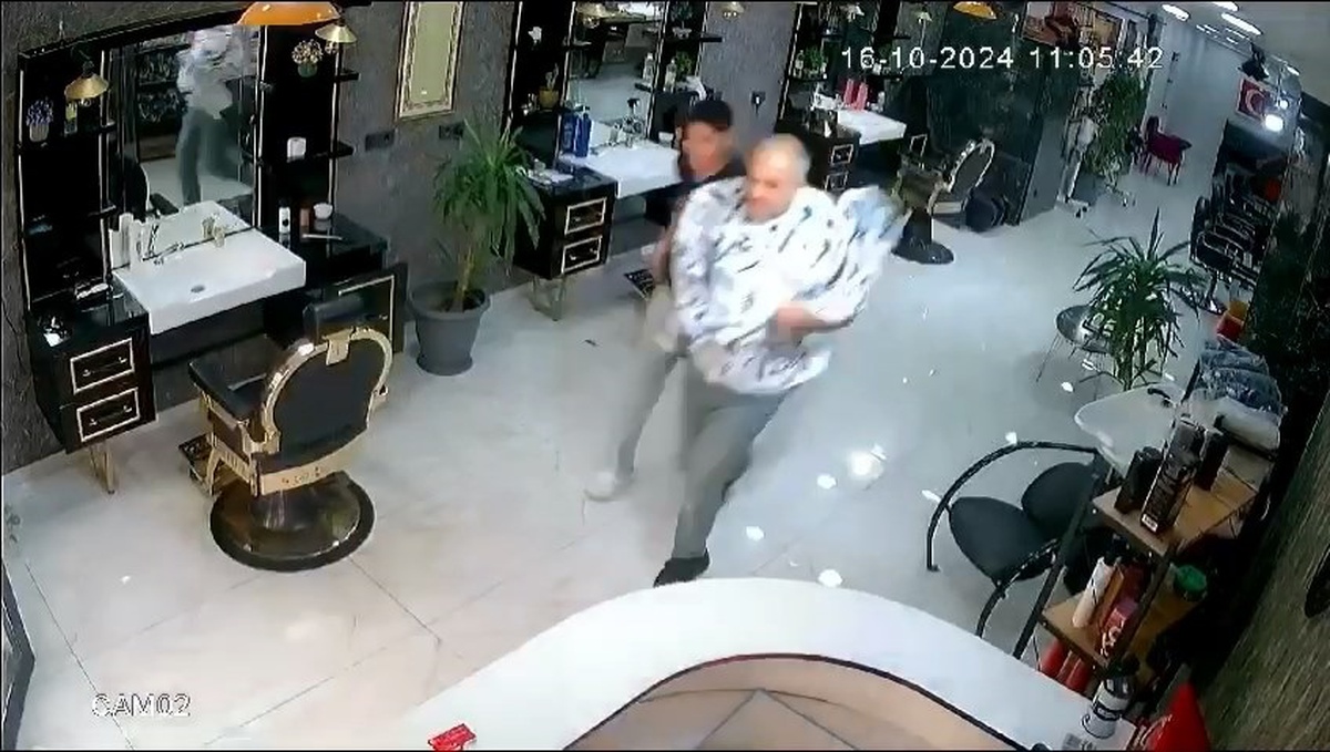 Elazığ\'da Deprem Panik Anları