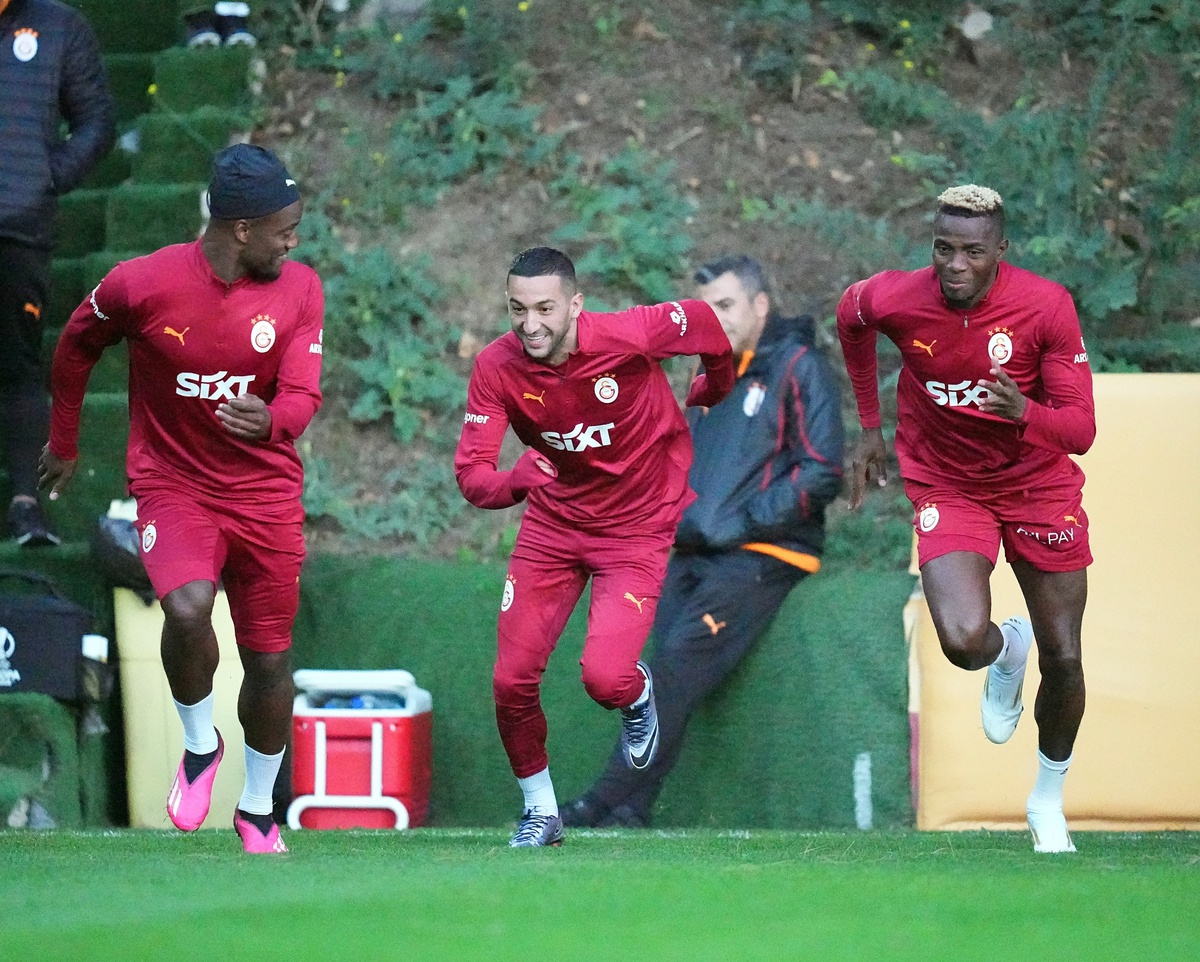 Galatasaray Antalyaspor Maçına Hazırlanıyor