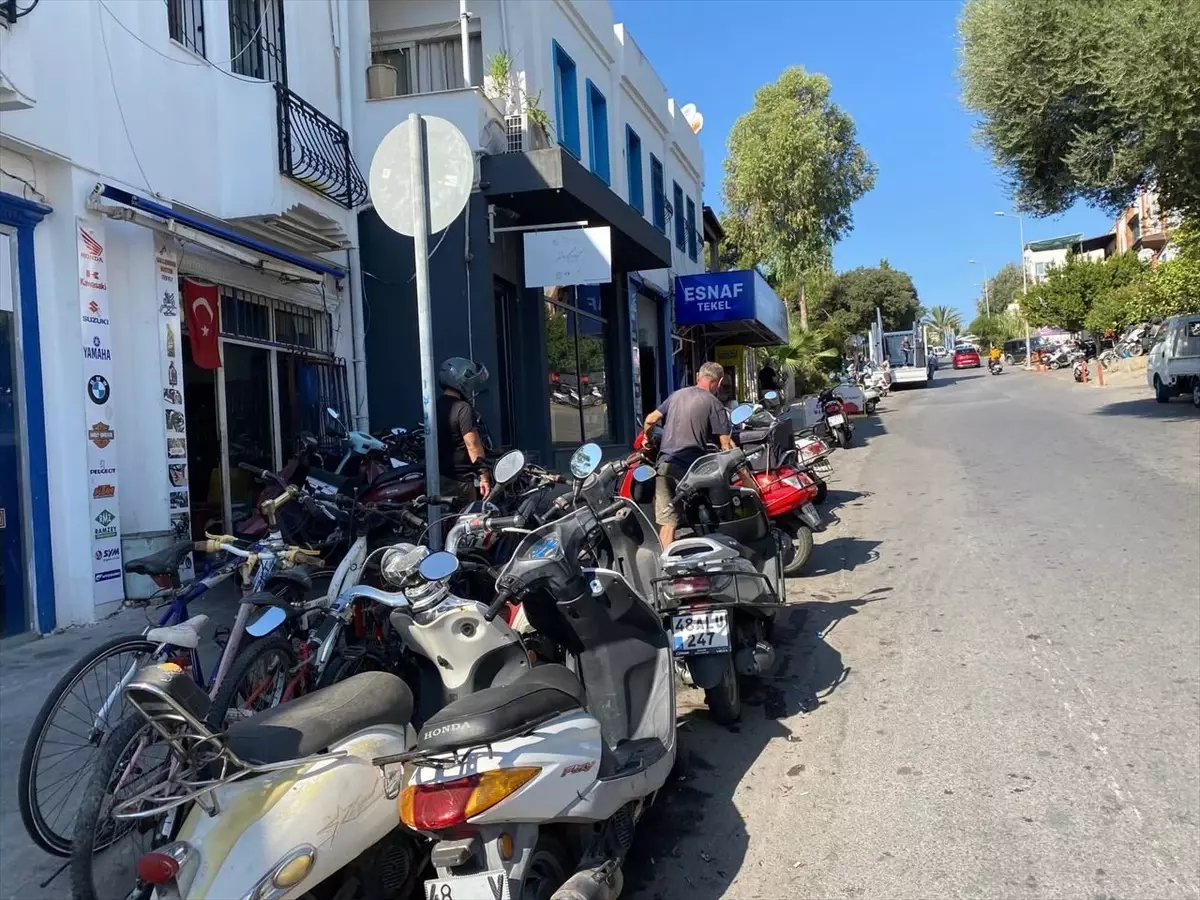 Bodrum\'da Motosikletlere Müzakere