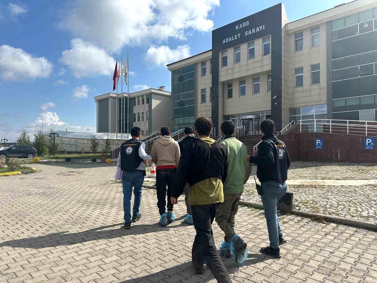 Kars\'ta 7 Düzensiz Göçmen Yakalandı