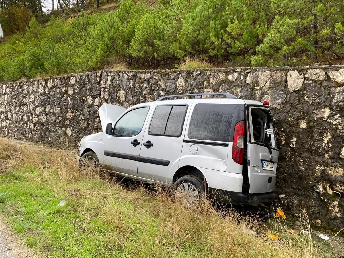 Taraklı\'da Trafik Kazası: 1 Yaralı