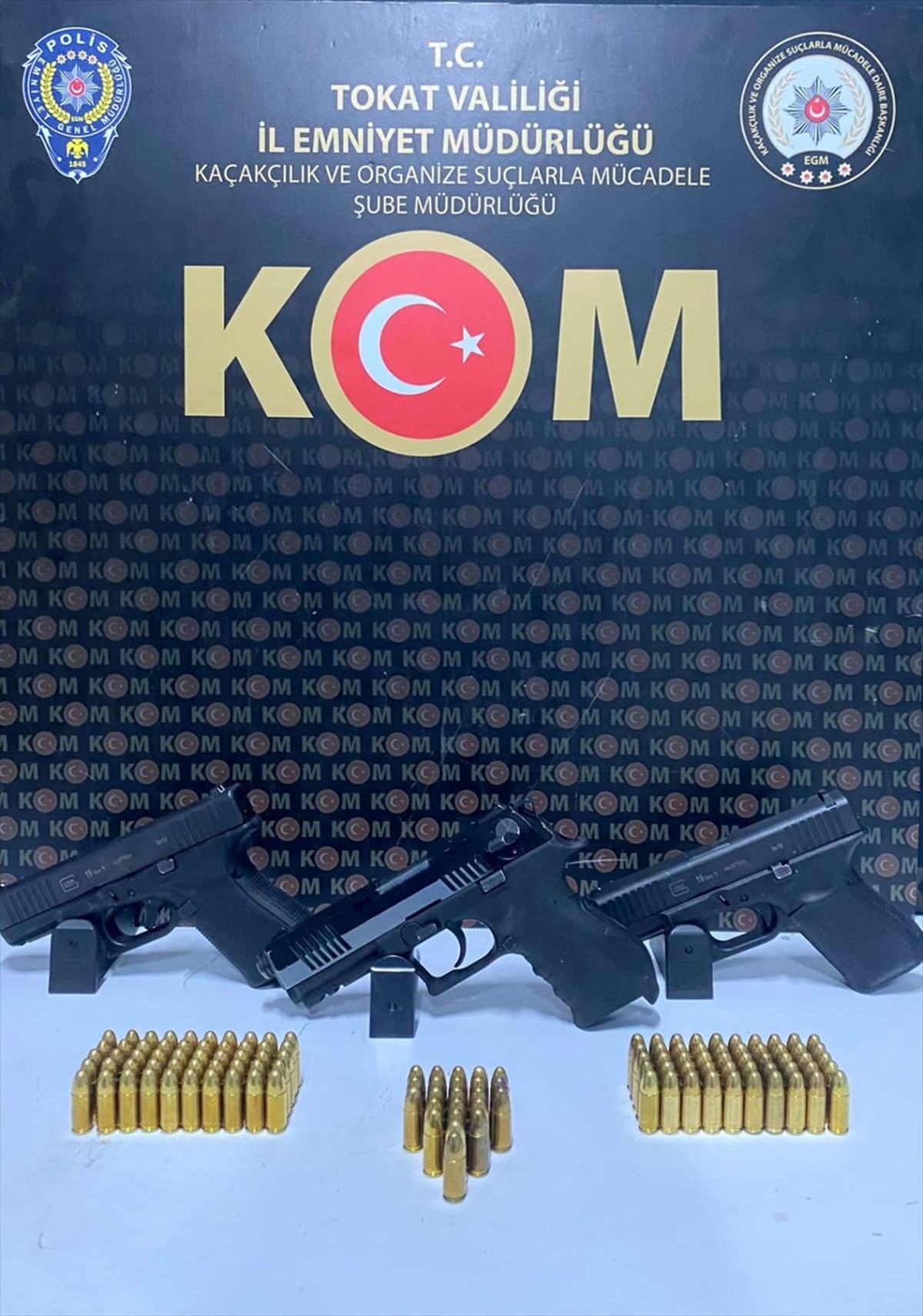 Erbaa\'da 3 Ruhsatsız Tabanca Ele Geçirildi