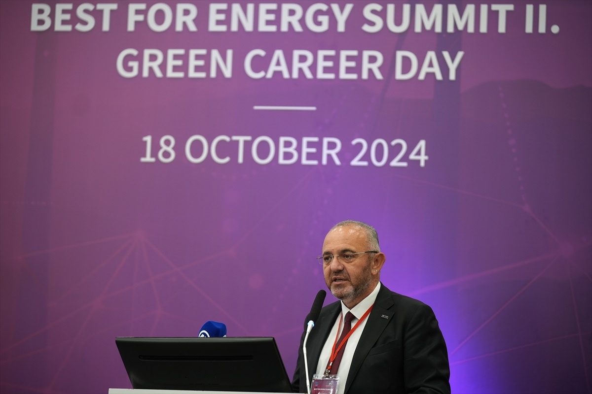 İzmir Temiz Enerjinin Başkenti Oluyor
