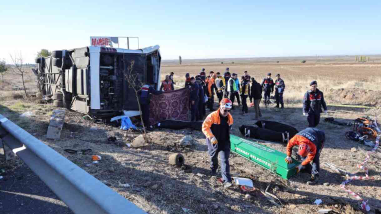6 kişiye mezar olan otobüsün şoförü: Sabah güneşi gözümü aldı 6 kişiye mezar olan otobüsün şoförü: Sabah güneşi gözümü aldı